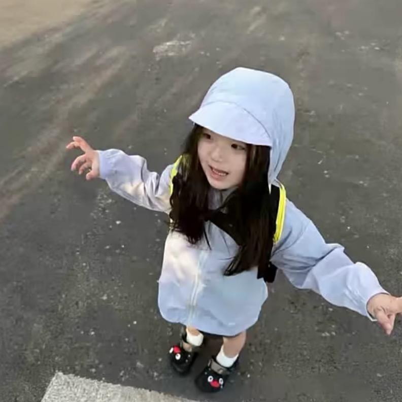 小 嘉欣.