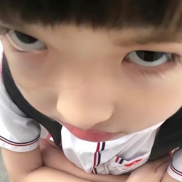 偷看我干嘛
