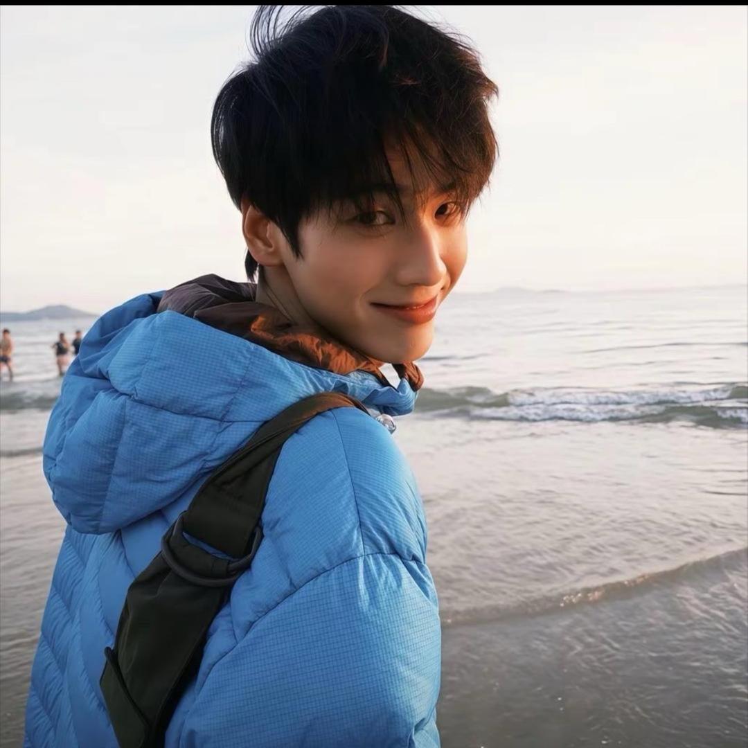 站在能呼吸的海里