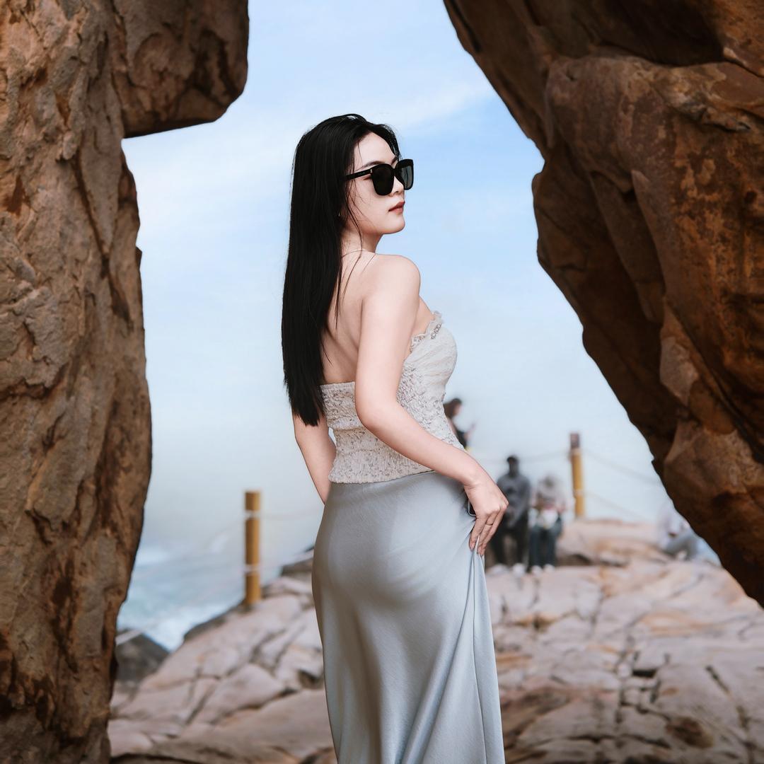 月亮上的垂耳兔