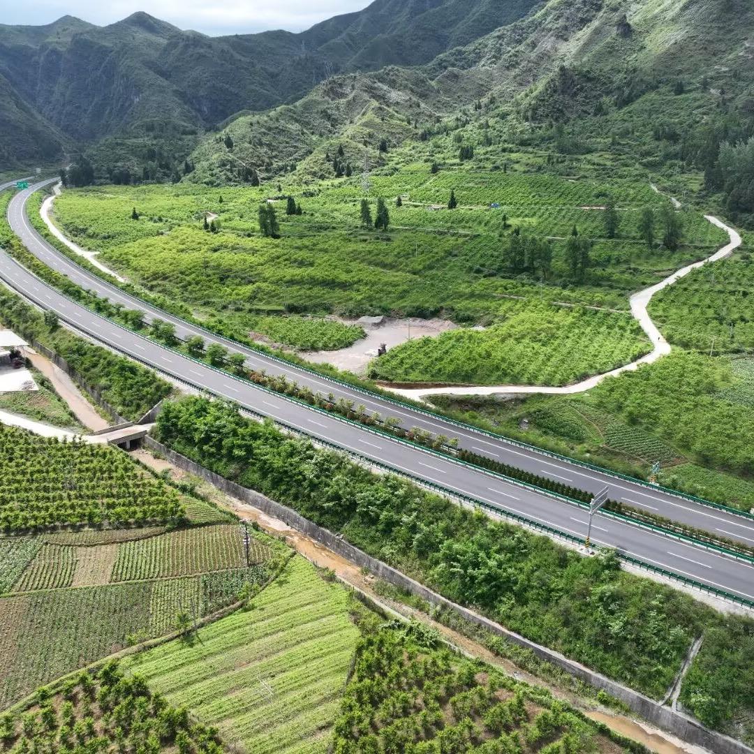 沿印松高速监控中心