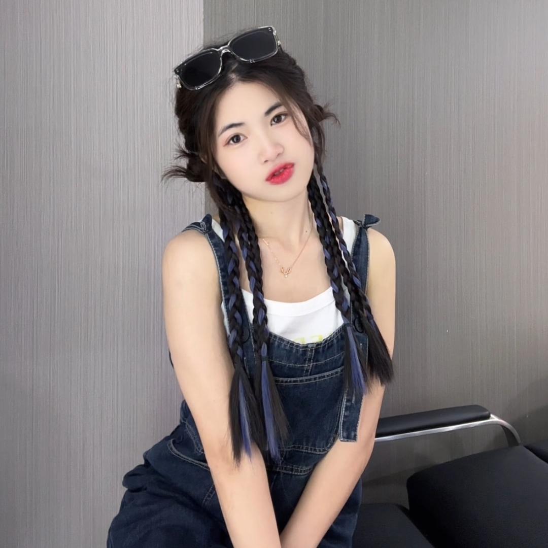 黄小莹     发疯版