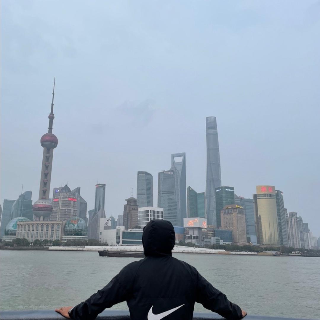 ♛ A 🇨🇳  D ♛