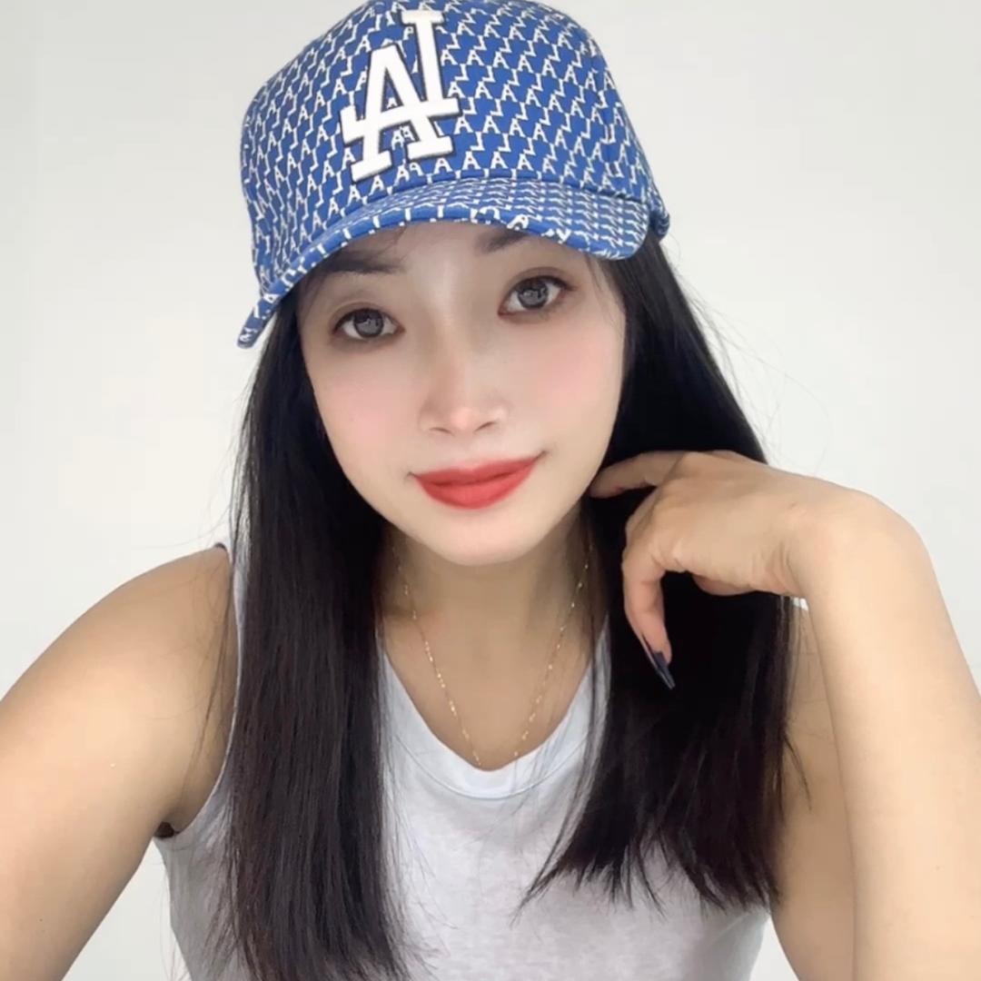 伊青