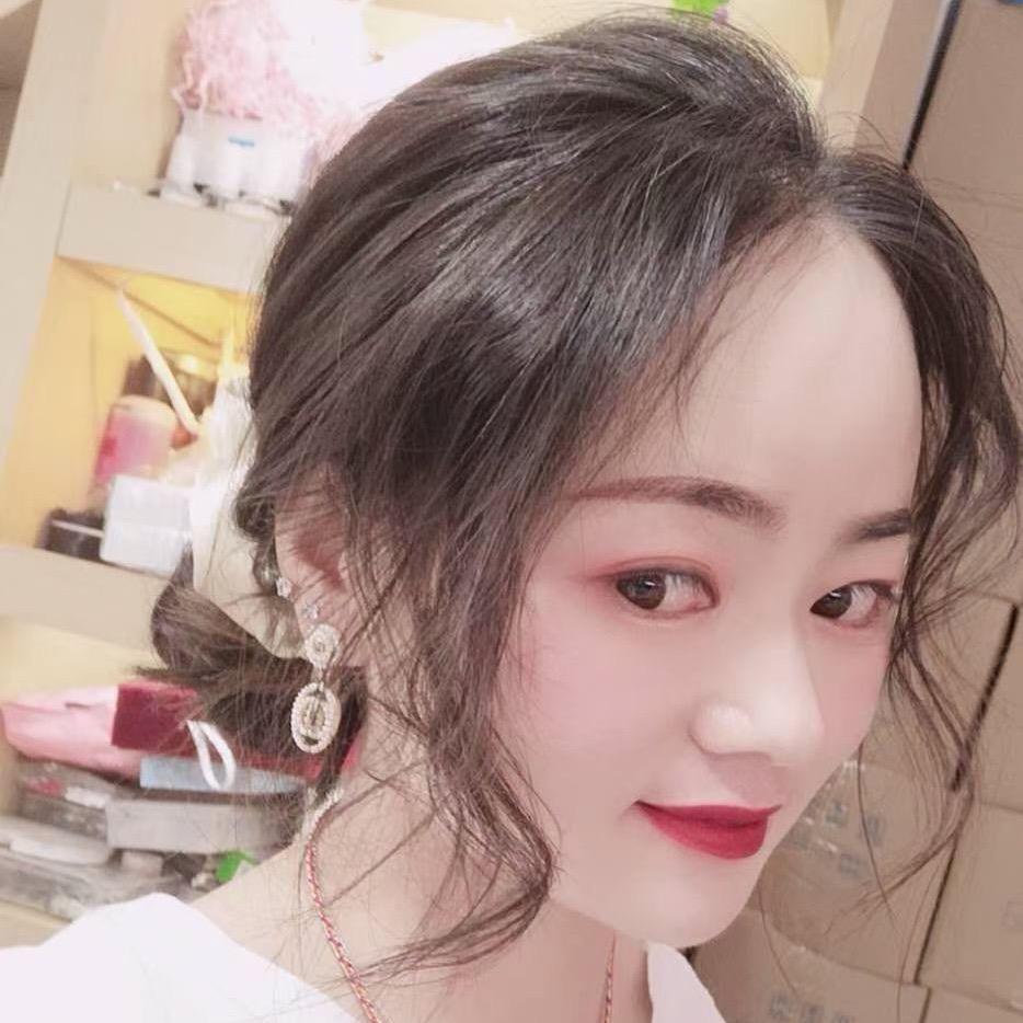 西峰去眼子-小小精致女