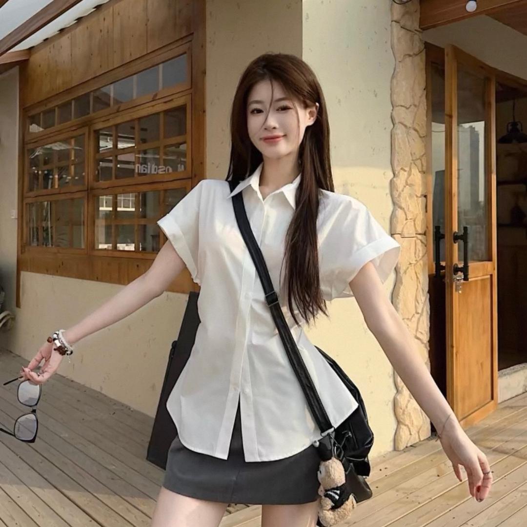 青青（重生之我在维方干私什么影）