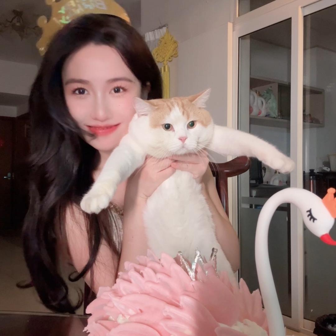 嗷哇~