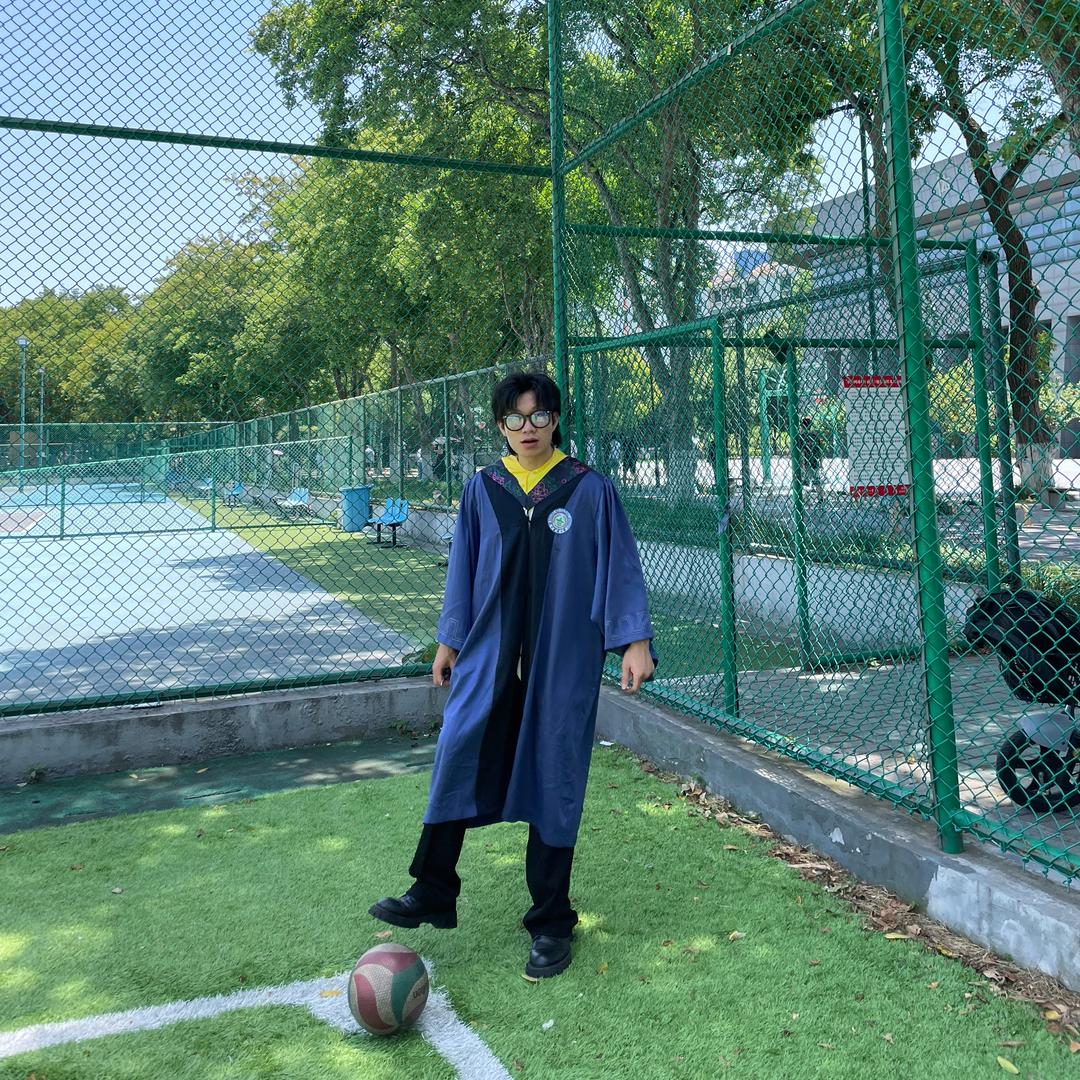 AI小彬