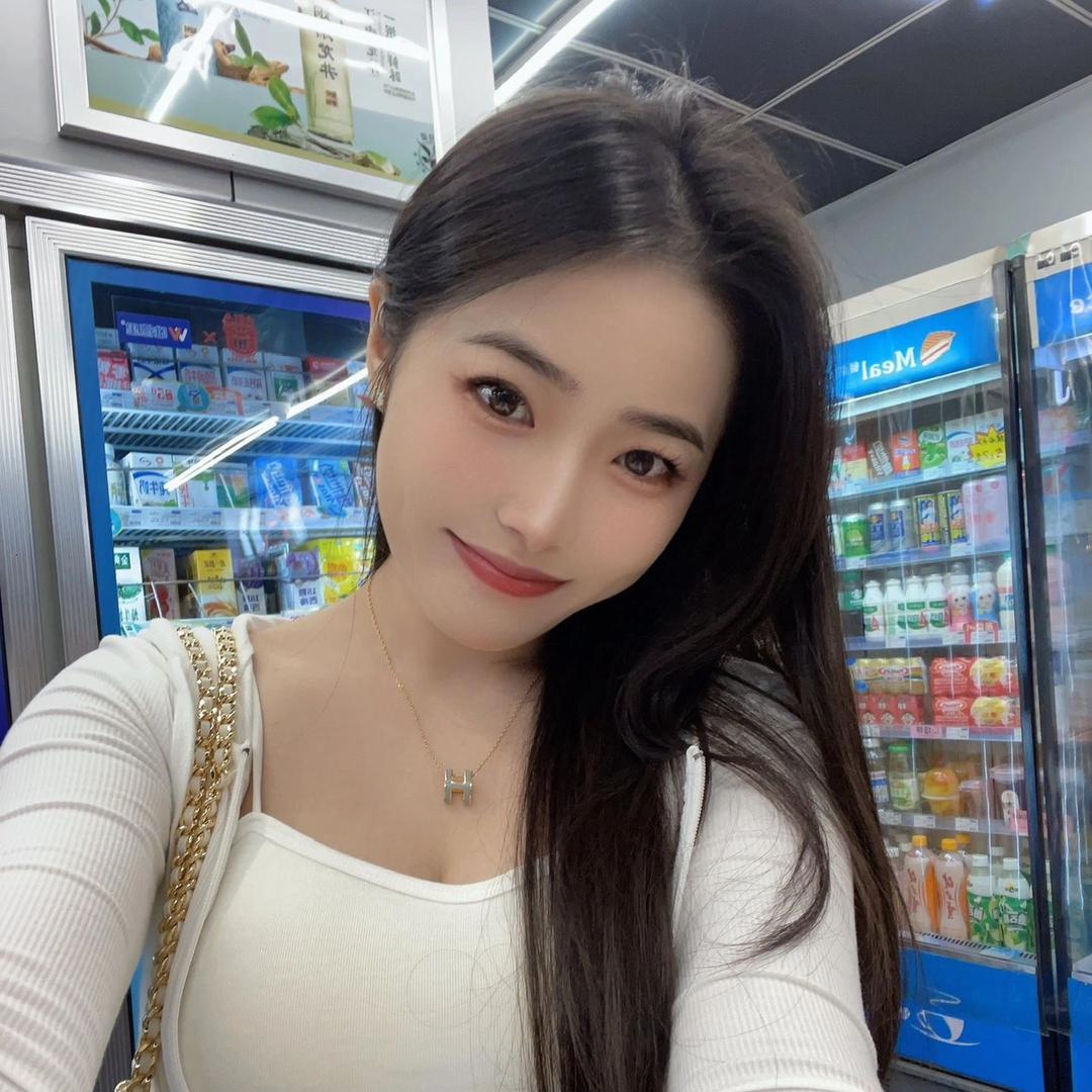 𬭶嬒黑啤y