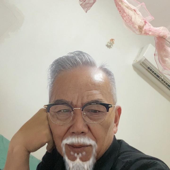 胡蹅熟男“伍哥“@