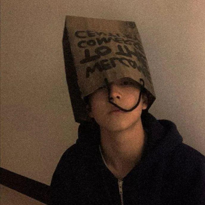 AAA导弹批发不好吃不要钱