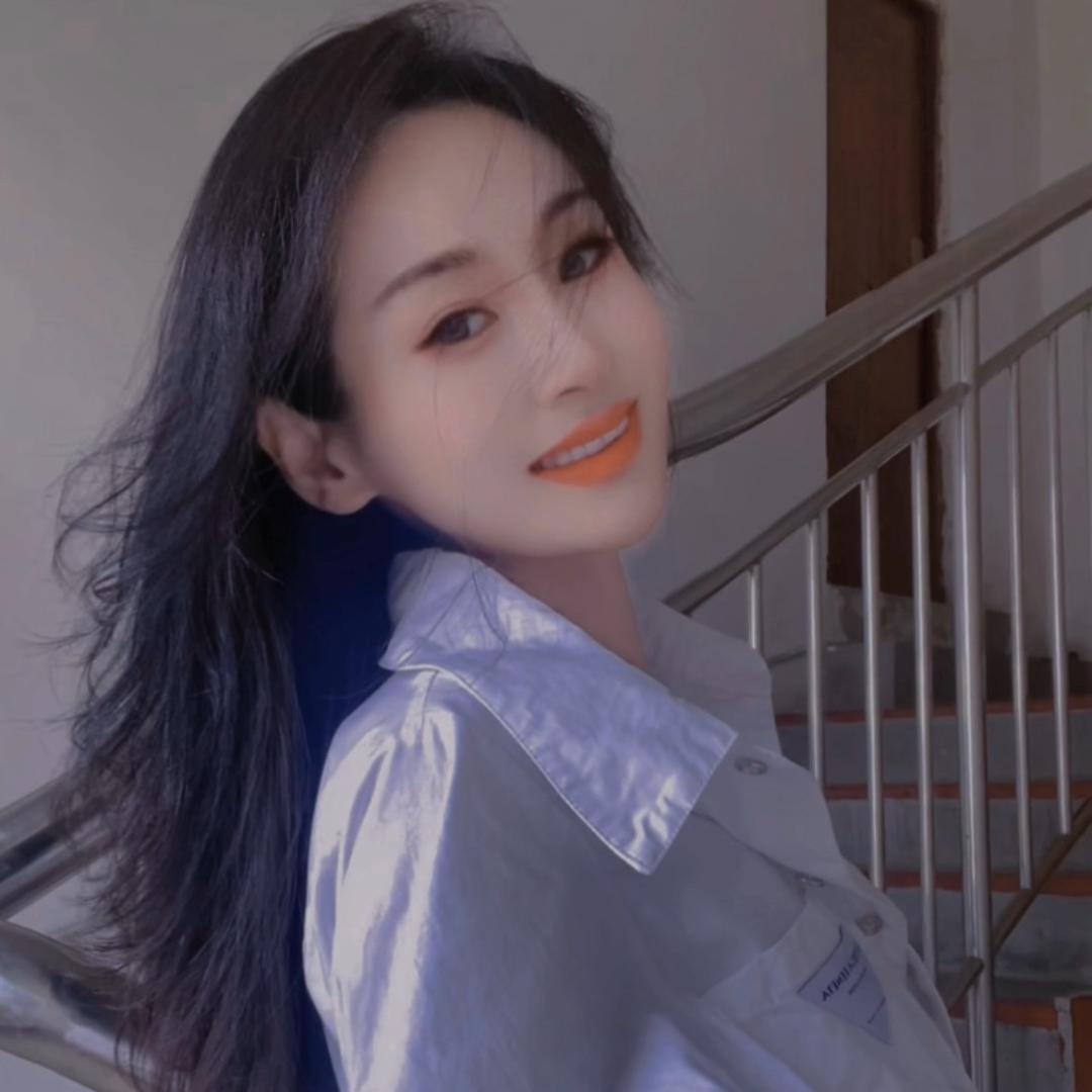 管管管摆摆♥
