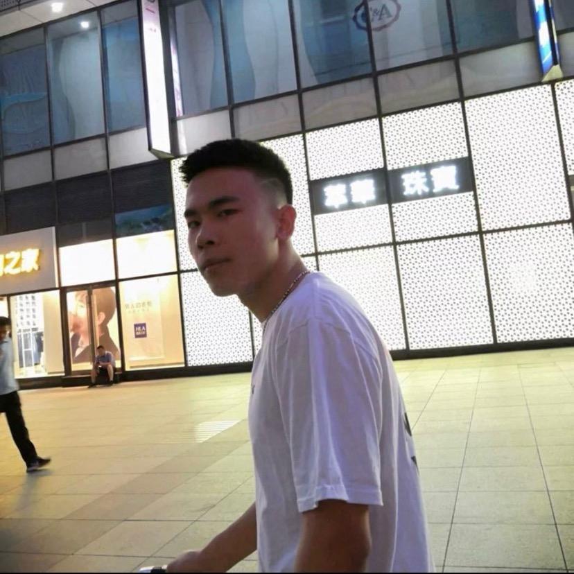 大连优乐啊冠！