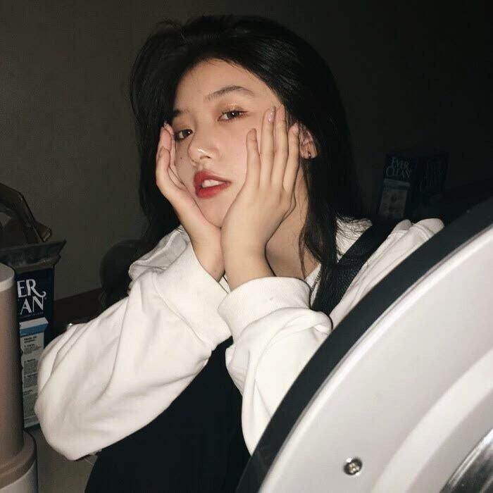 YY.