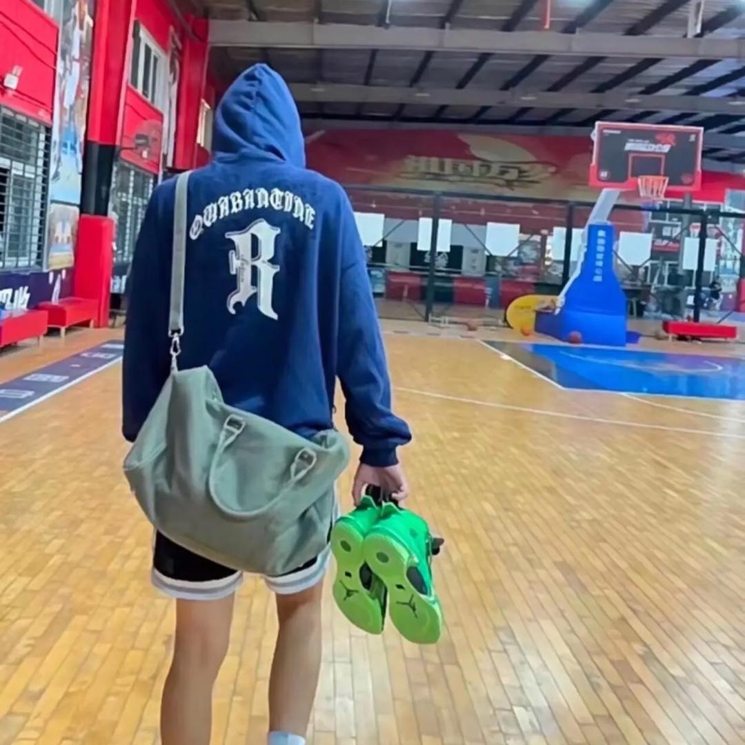 阿罗罗掘