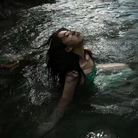 旺旺𝓴𝓲𝓼𝓼 𝓴𝓲𝓼