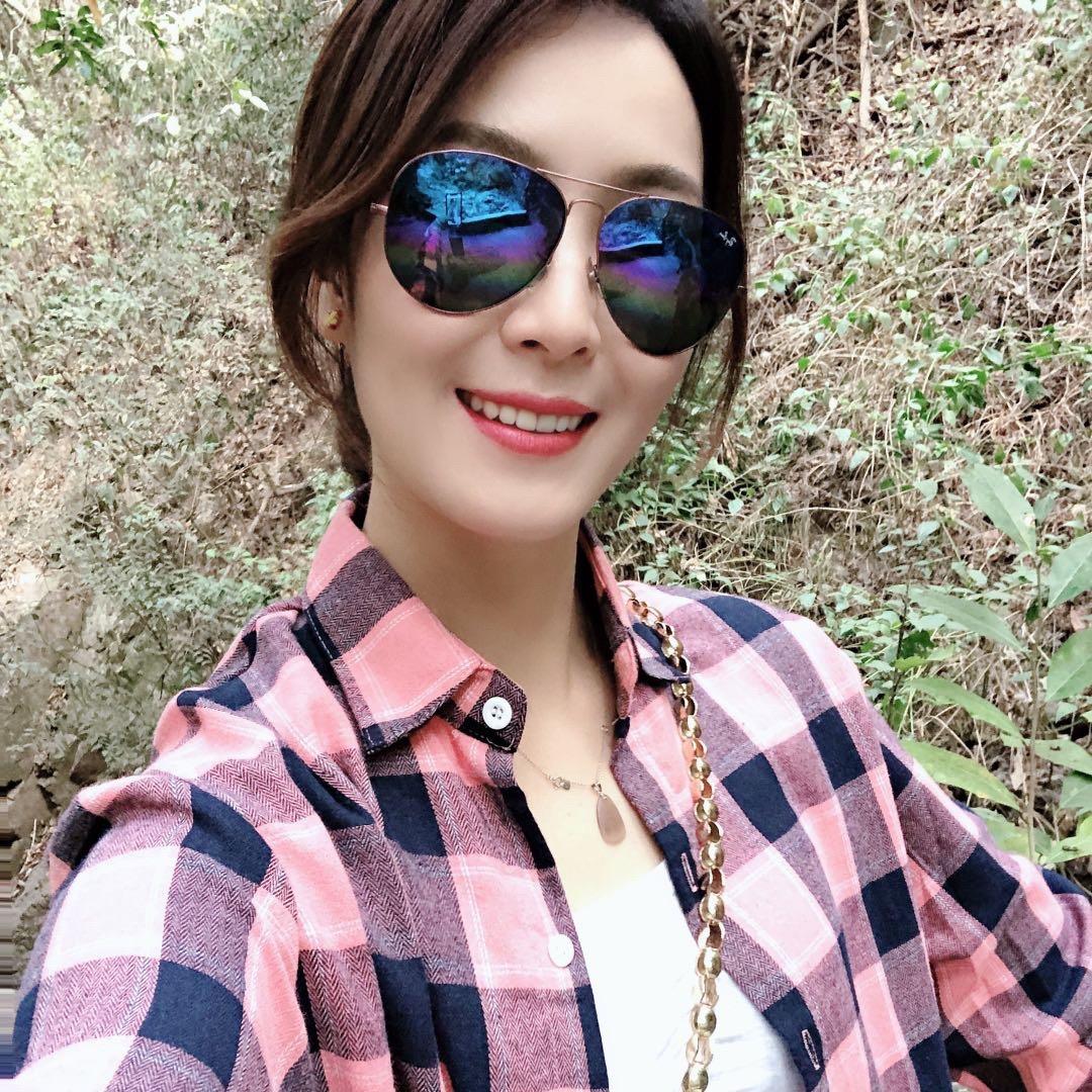 静静💕