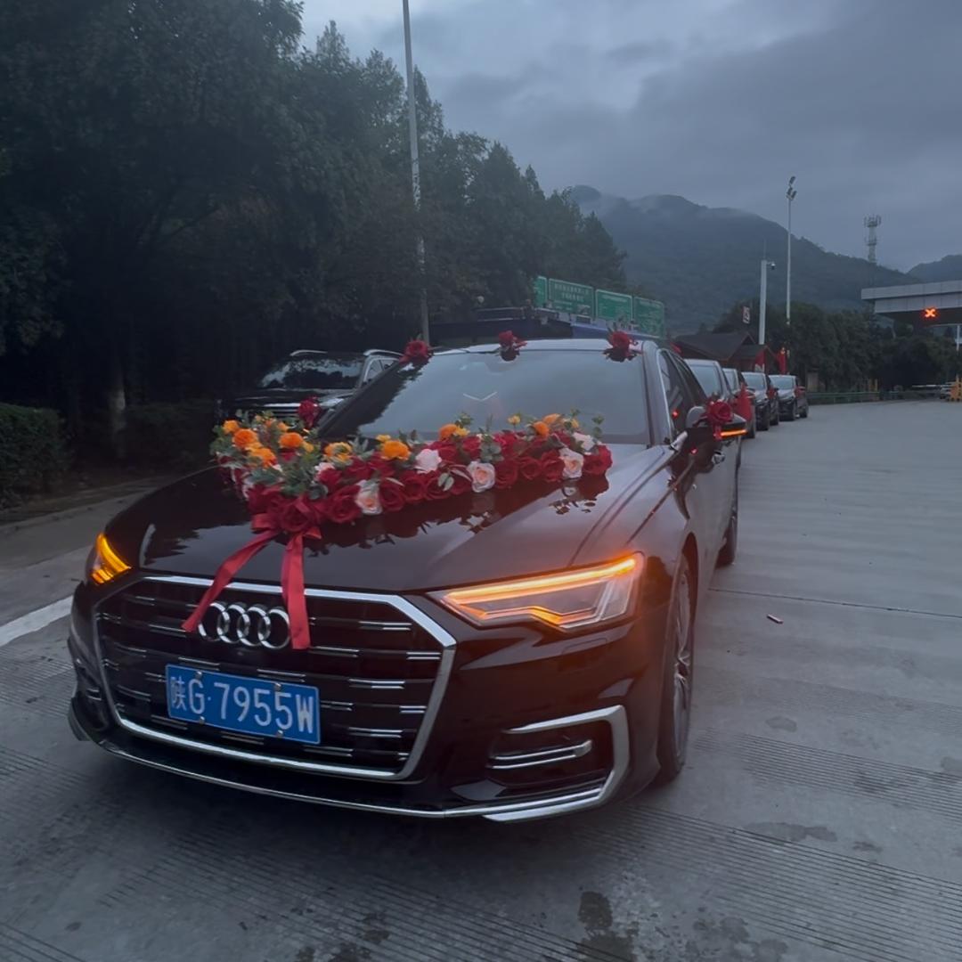 李闪闪豪华婚庆车队