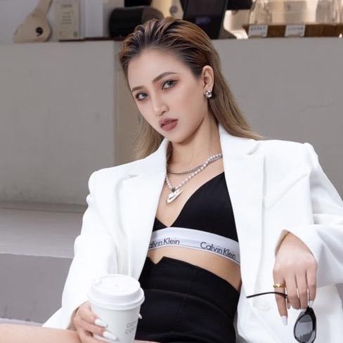 小狐狸胡灵