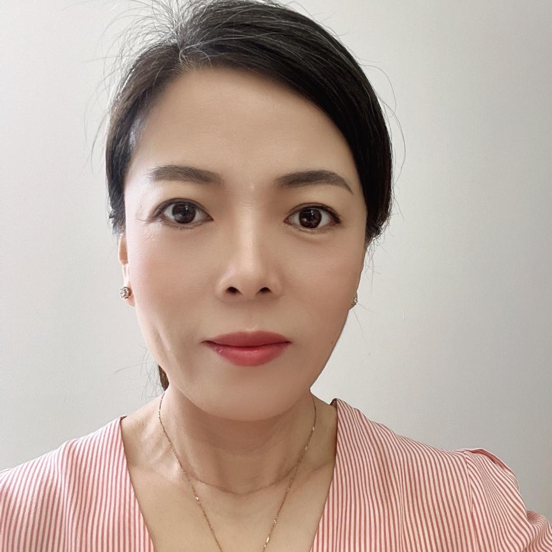 广州创媄服饰创始人郑姐