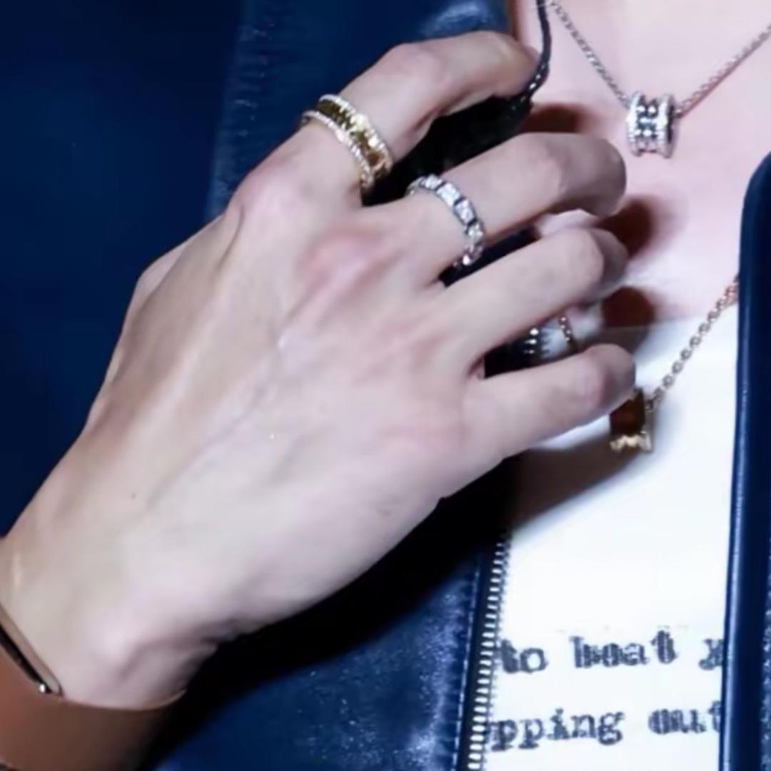 将故事写成我们。