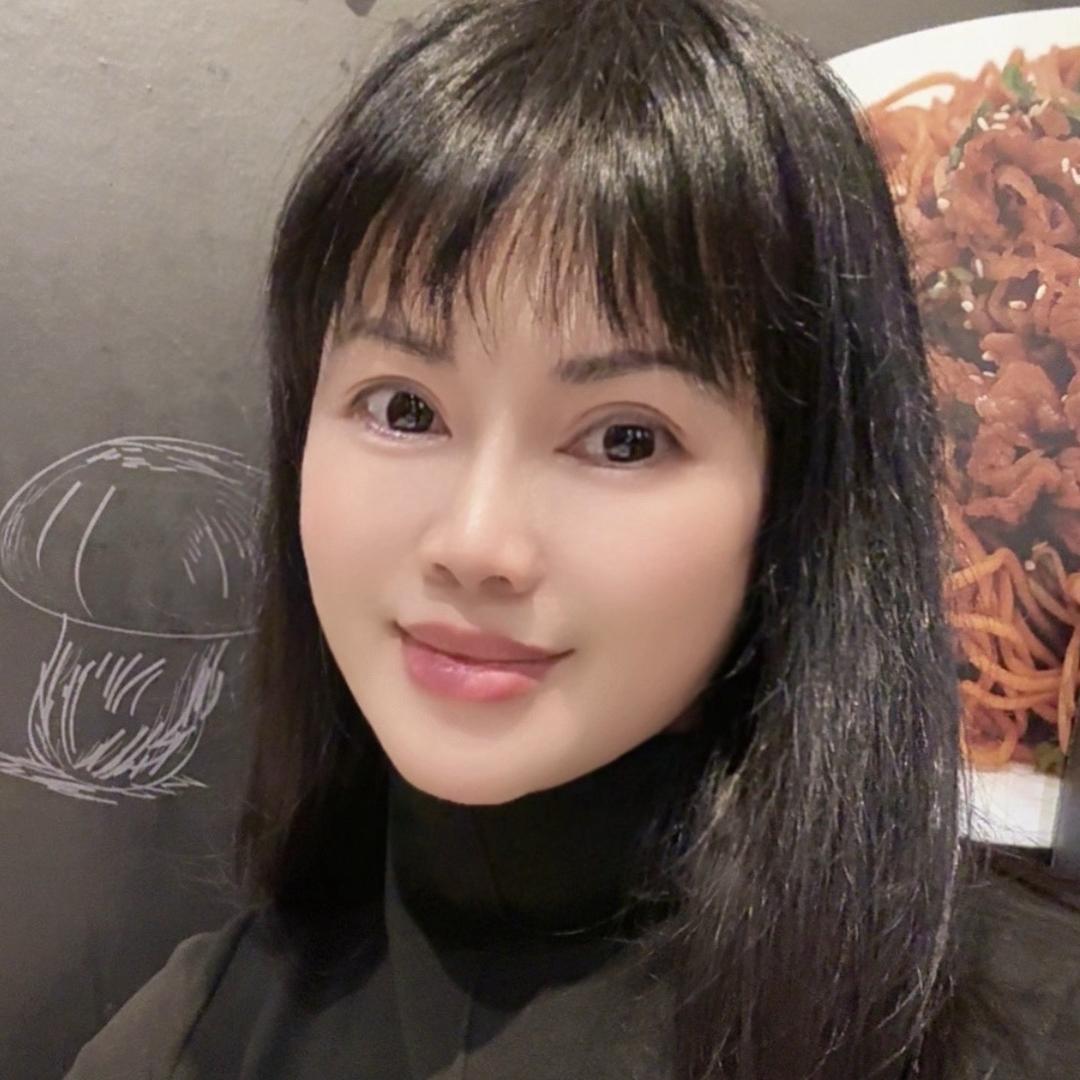 娜娜在加拿大