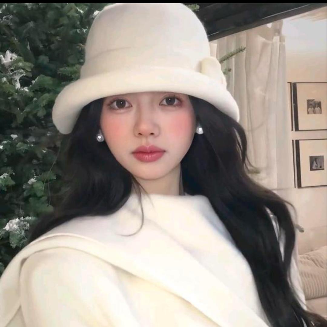 我是秋秋呀-私服穿搭