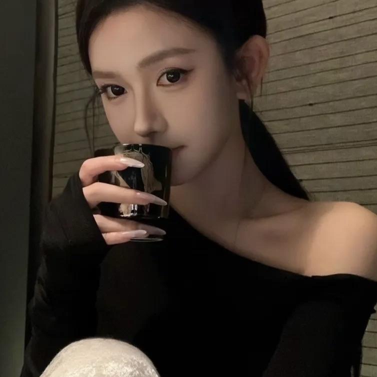 小清好帅.！