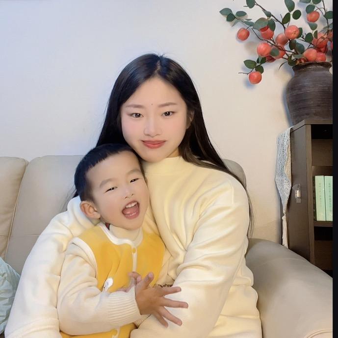 小艺妈咪🌻