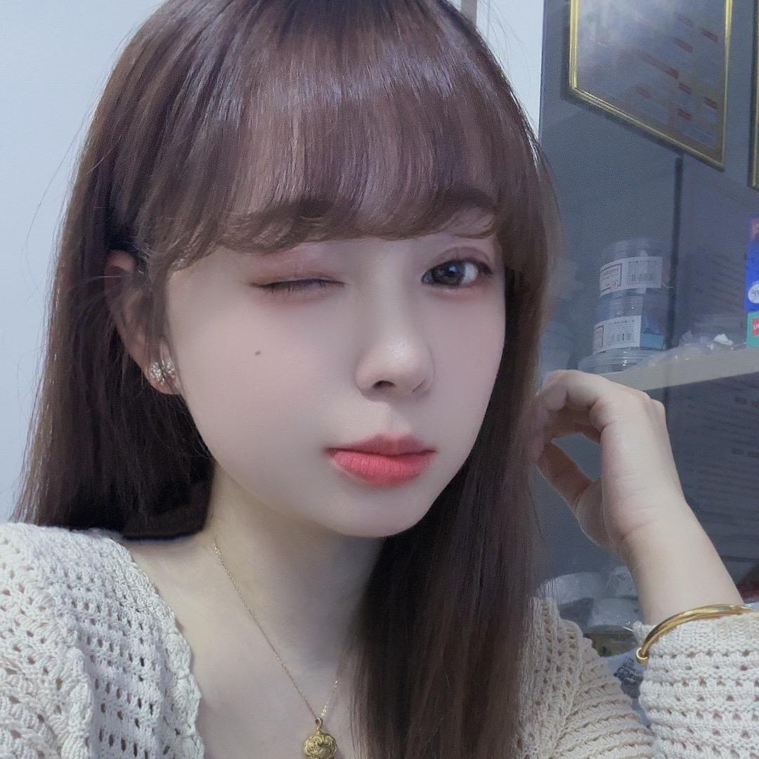 小施施