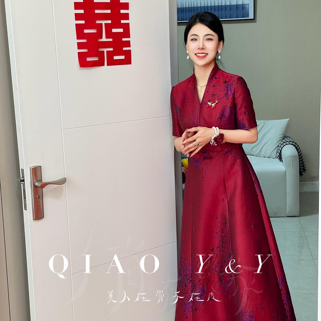 俏有缘婚宴装