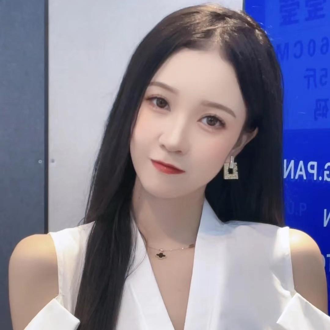 郭莹莹严品服饰
