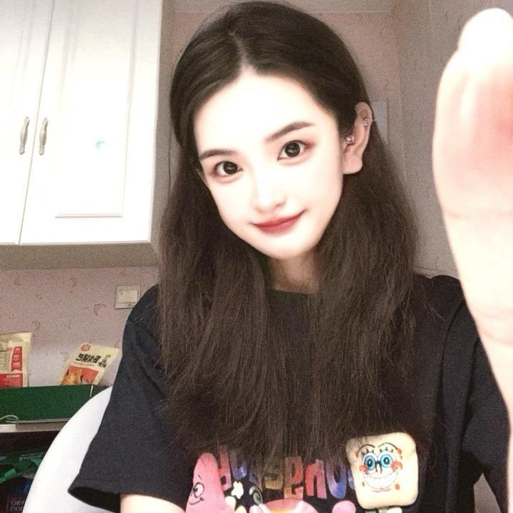 黄灿灿