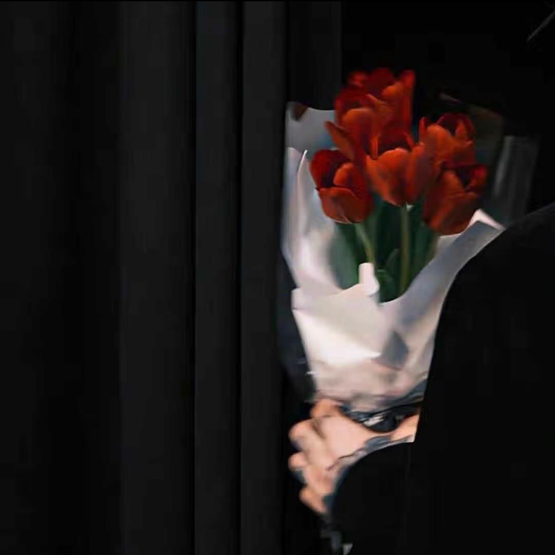 冰美式要配吸管