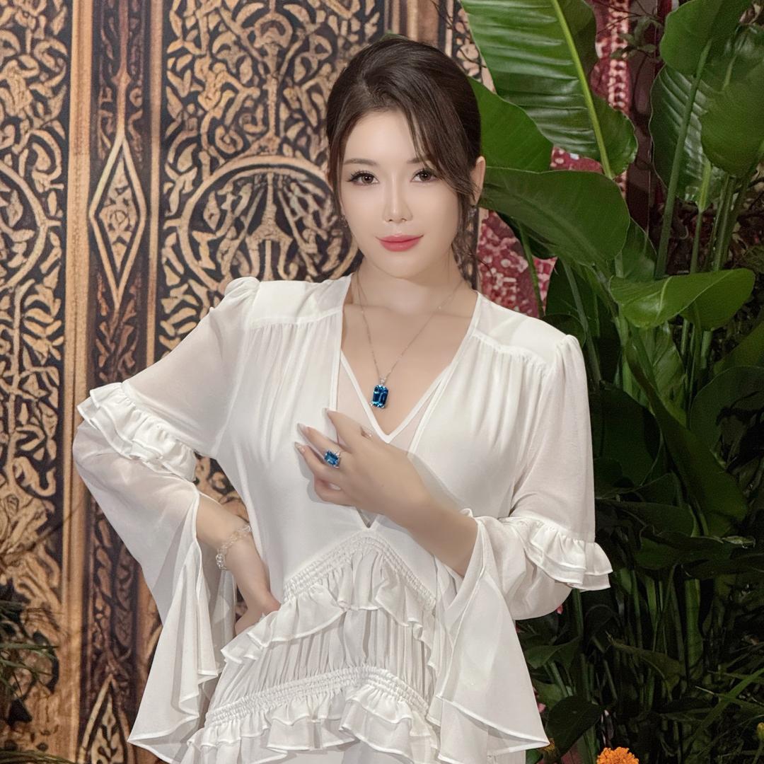 鸿雅·🇲🇲敏戈喇把
