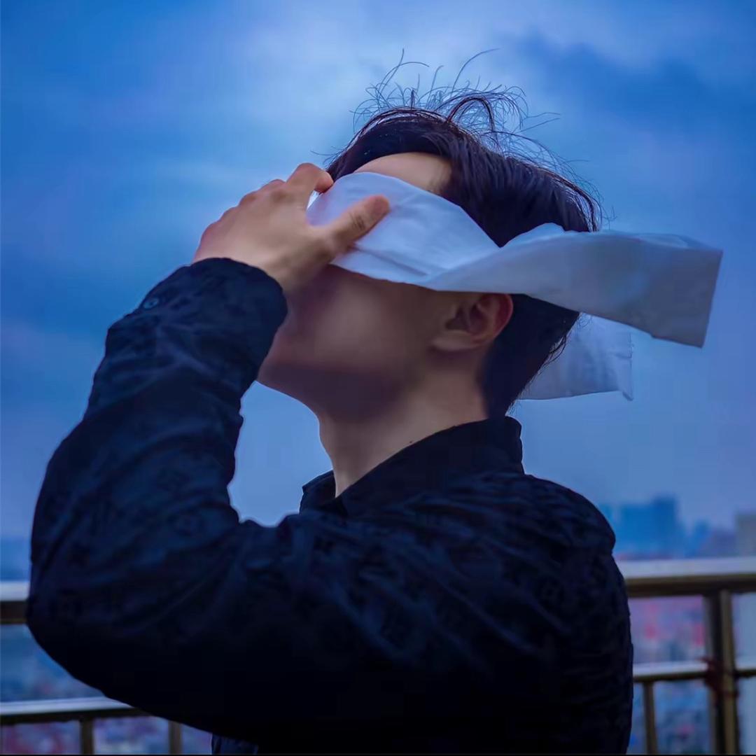 爱哭大笨熊