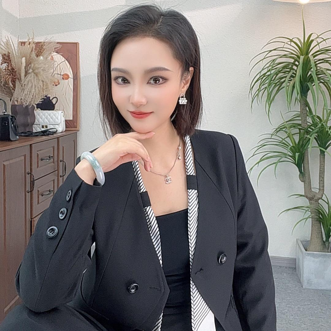 沐沐女装工厂店-