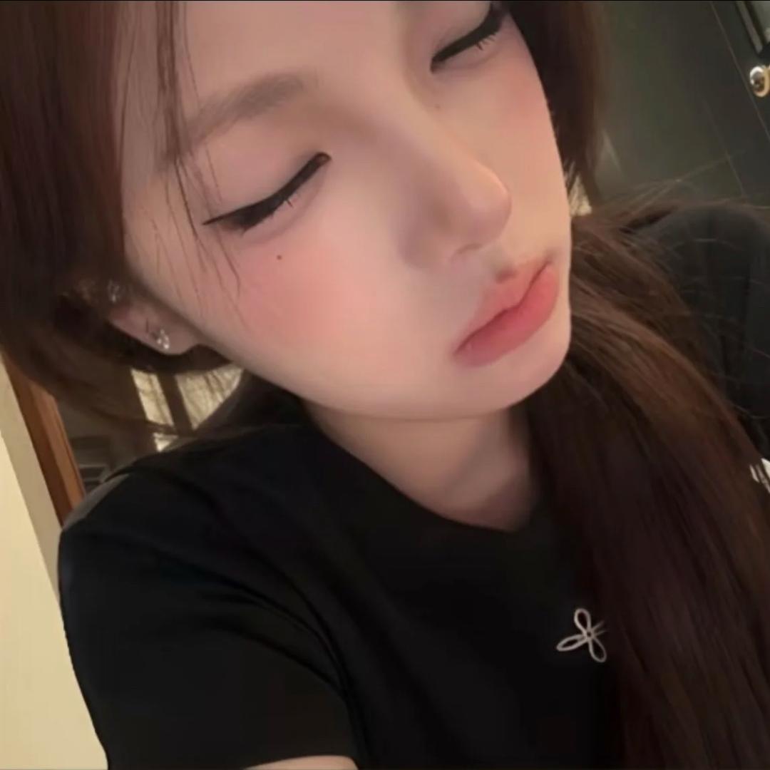 ^ ^^ ^