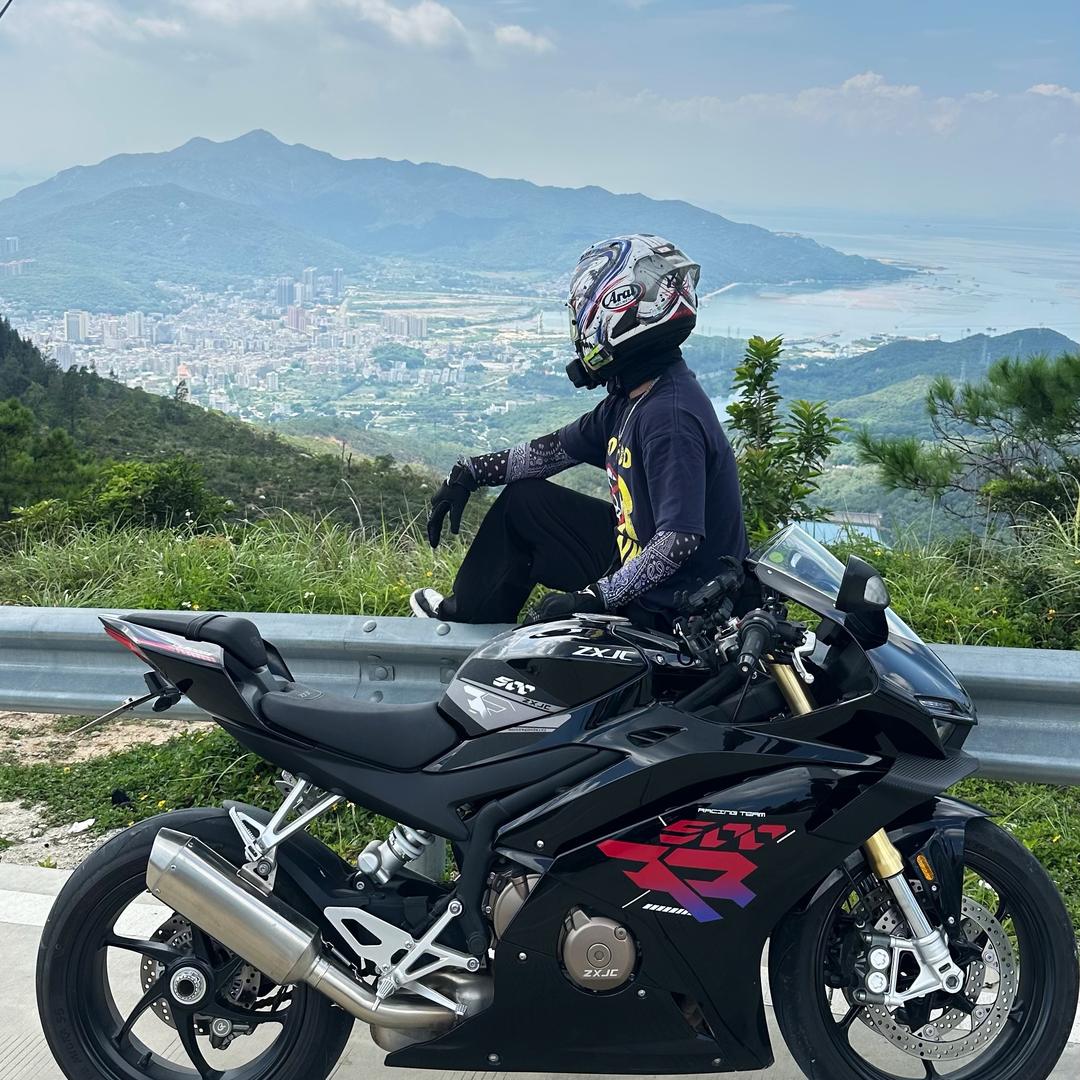 小郭￴