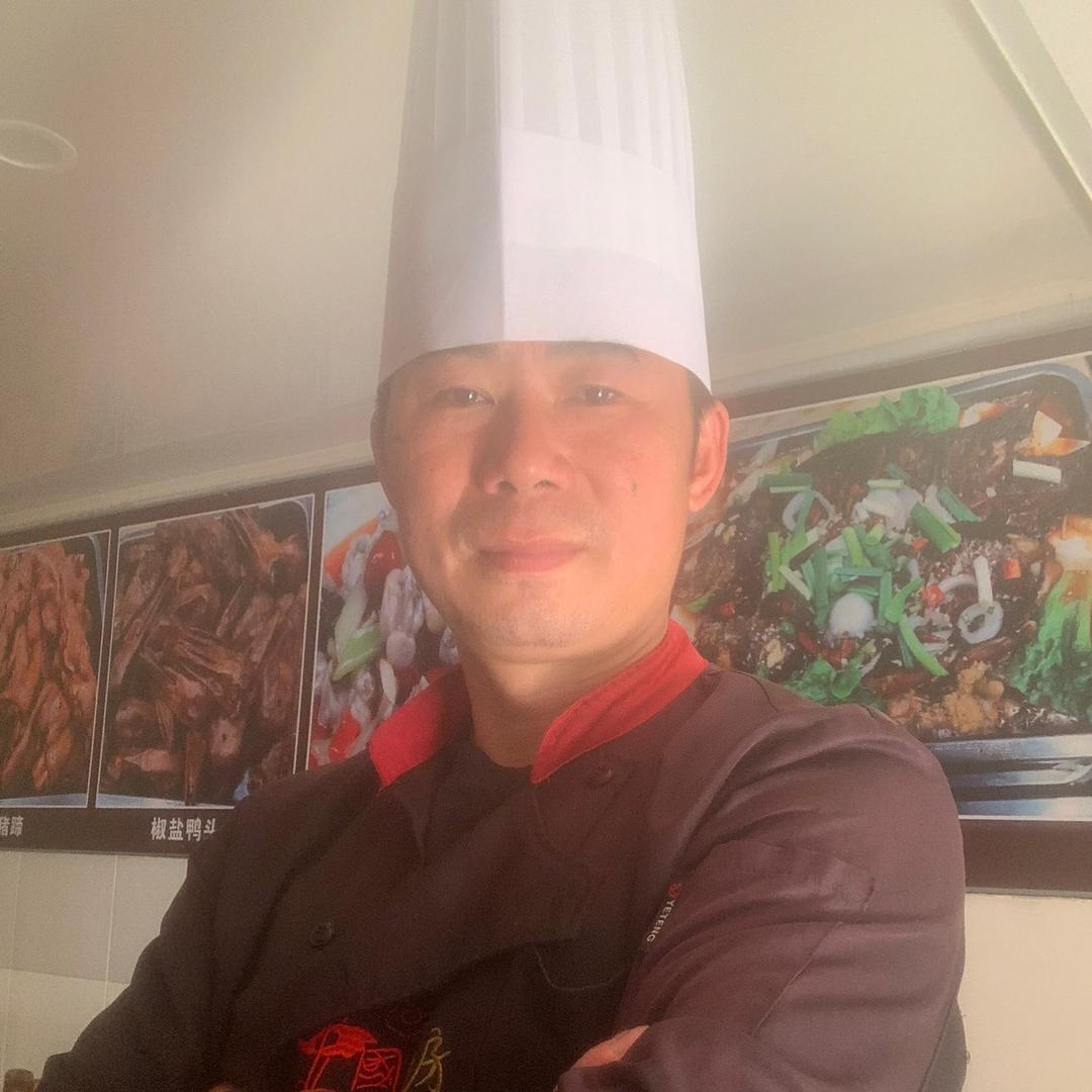 顺子烤鱼哥
