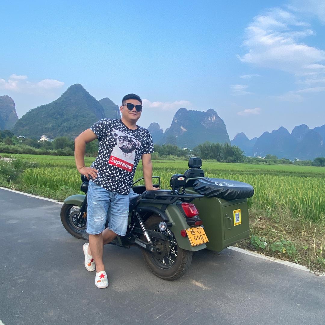 阳朔小春哥