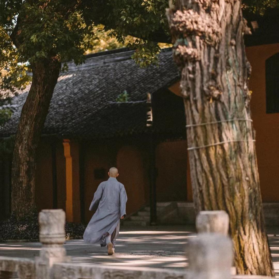 功仁居士