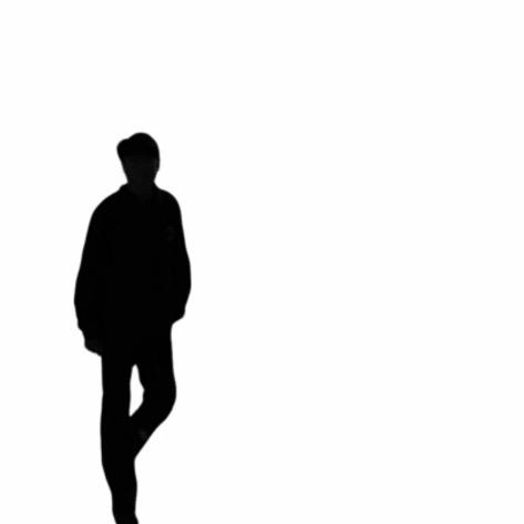 任冠名