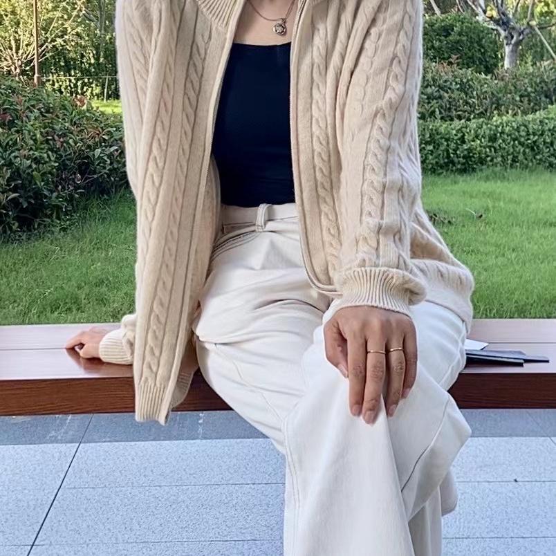 简纯针织工厂店