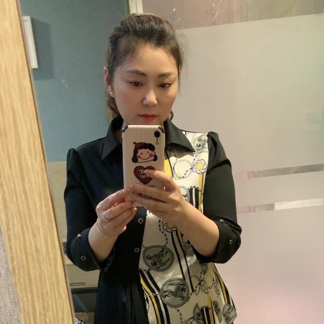 莉娜