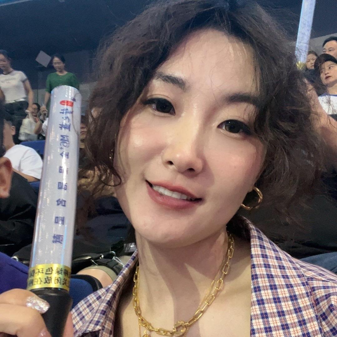 烟台芙荣有家小众服装店