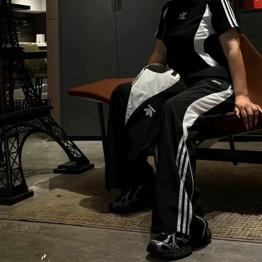 柔情黛服装店