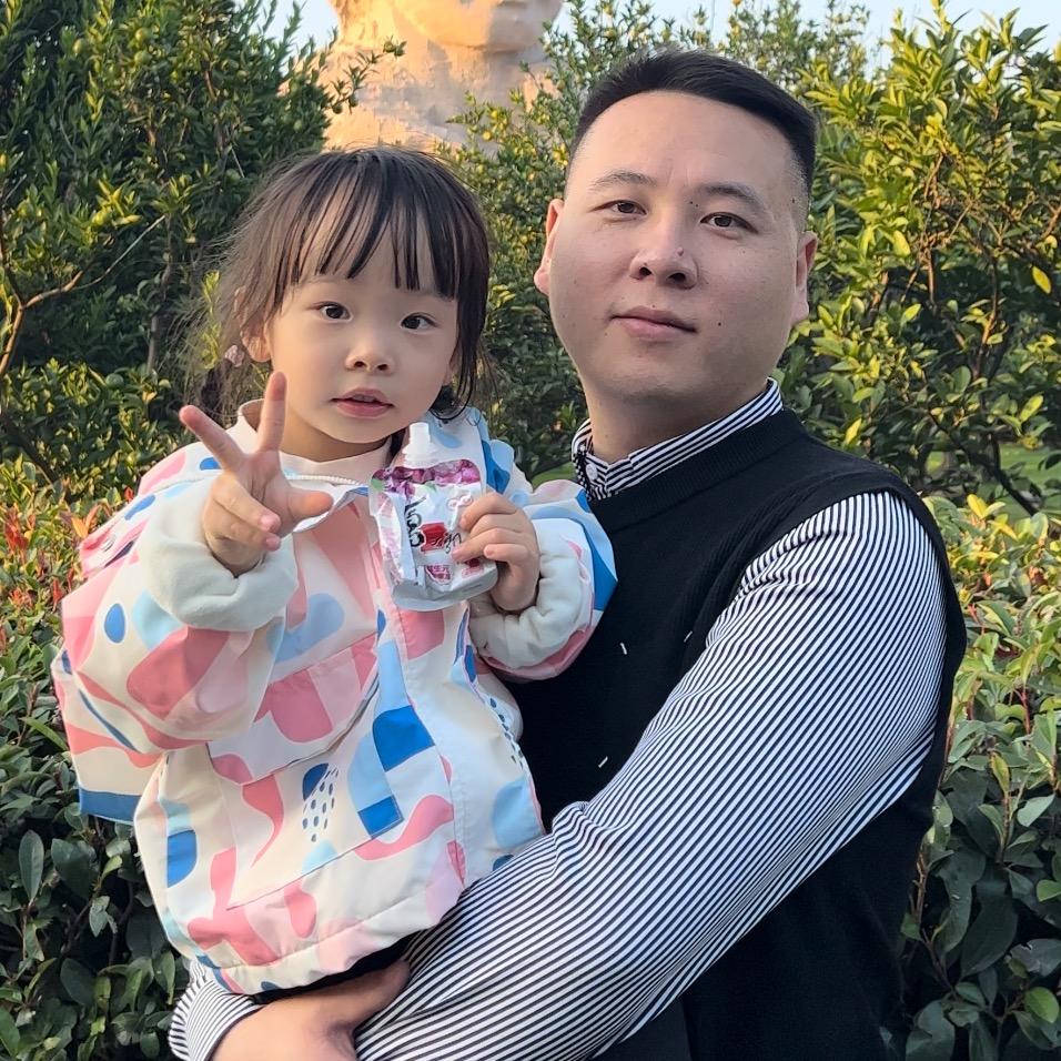 果爸家俊的生活