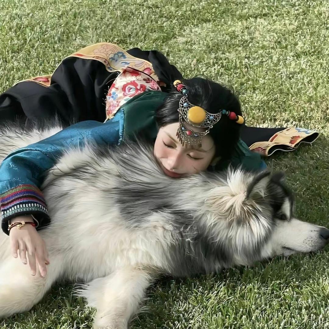 老弟爱吃大鼻妞