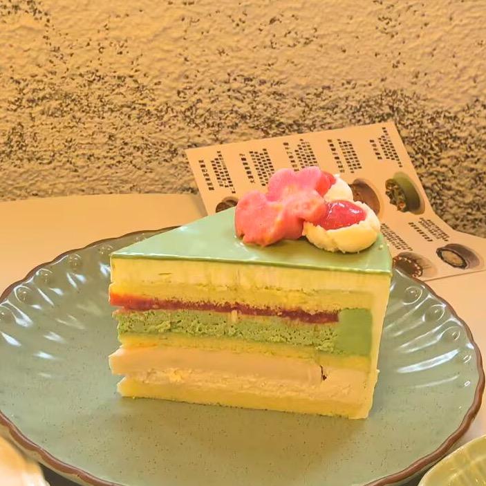 静静. 蓝纳建美